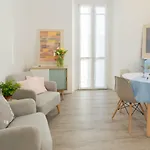 The Little By Rent Apartman Como