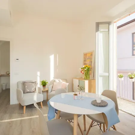 The Little By Rent *