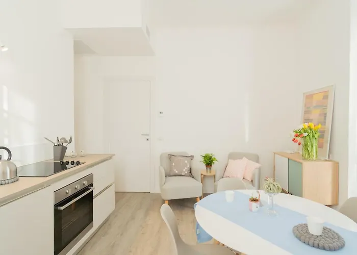 The Little By Rent Apartmán Como